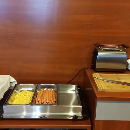 Endhotel מלון Bielany Wrocławskie