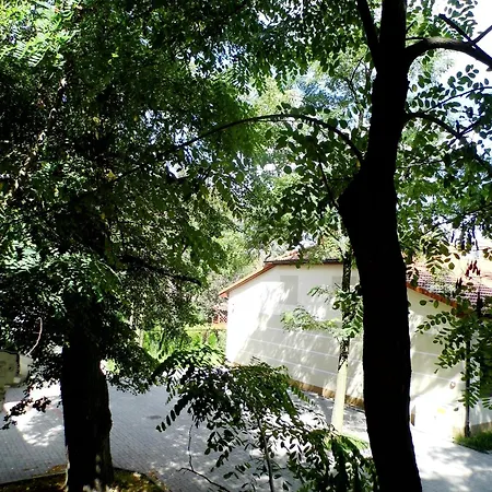 Hotel Endhotel *